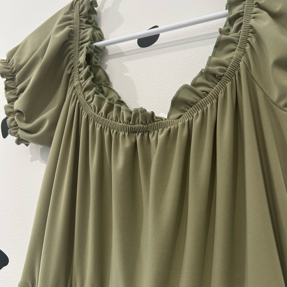 SMALL HEART & HEALS GREEN RUFFLE DRESS - Picture 2 of 8